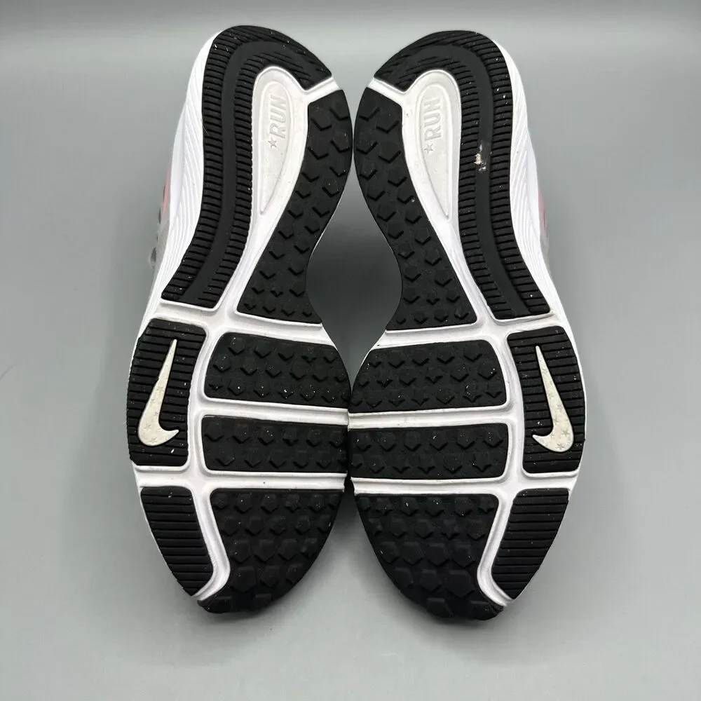Nike Star Runner Atmosphere Sneaker Gray Pink Stripe Size 5.5Y